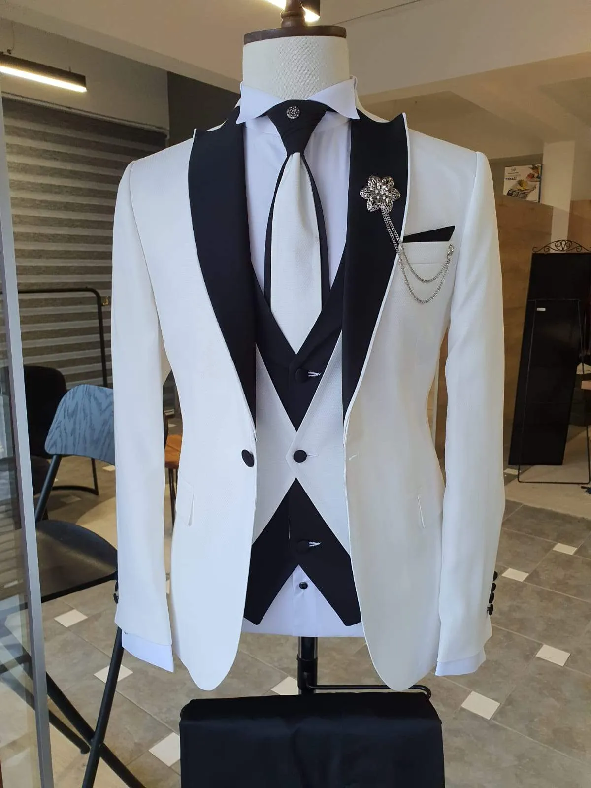 Lori White Slim Fit Peak Lapel Wedding Suit