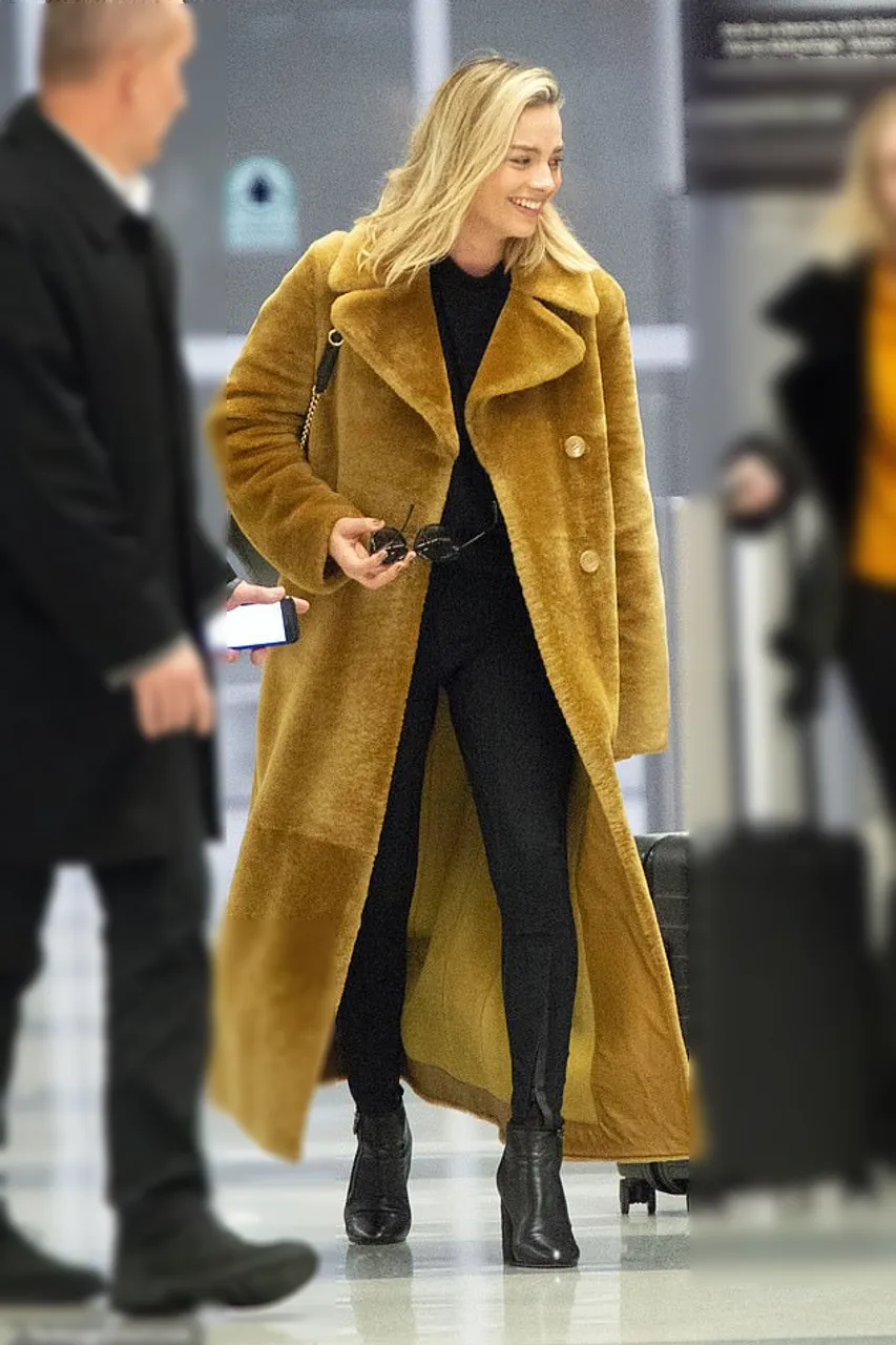 Margot Robbie Fur Coat