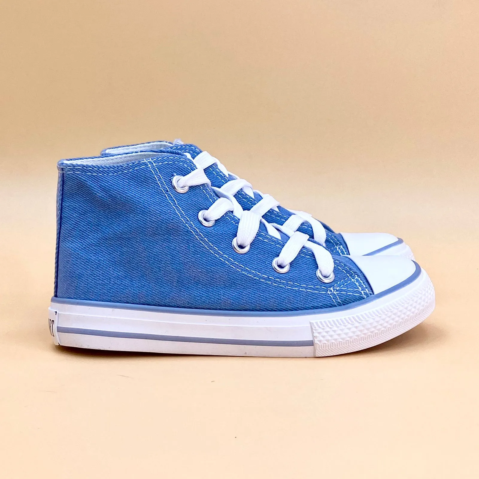 NEW ,  KIDS SHOES HIGH NECK K77777 SIZE 31-36