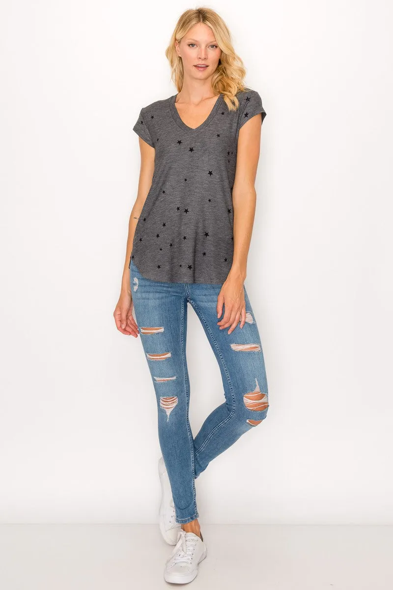 STAR PRINT V-NECK TEE