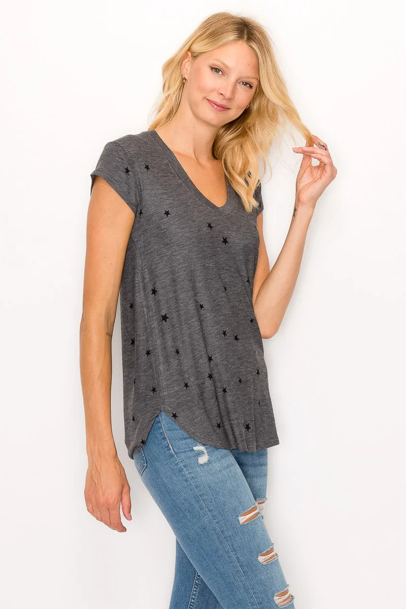 STAR PRINT V-NECK TEE