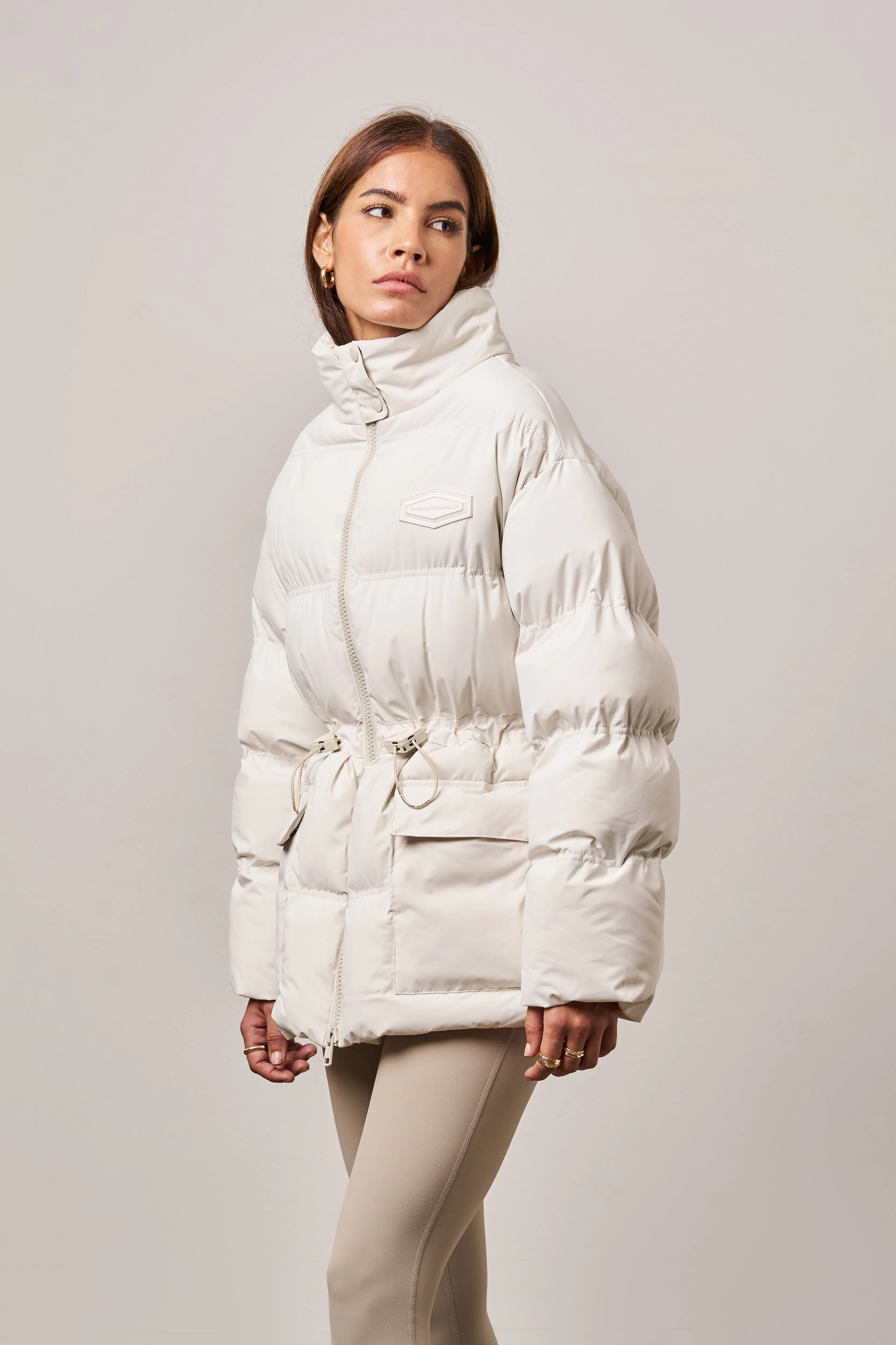 TIE WAIST PLEATED PUFFER COAT - OFF WHITE